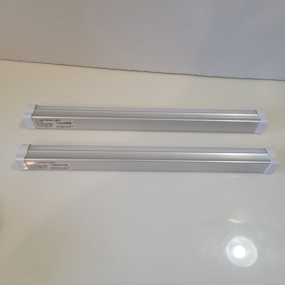 LED Shop Light Fixture 12in 2 pack - Picture 3 of 8